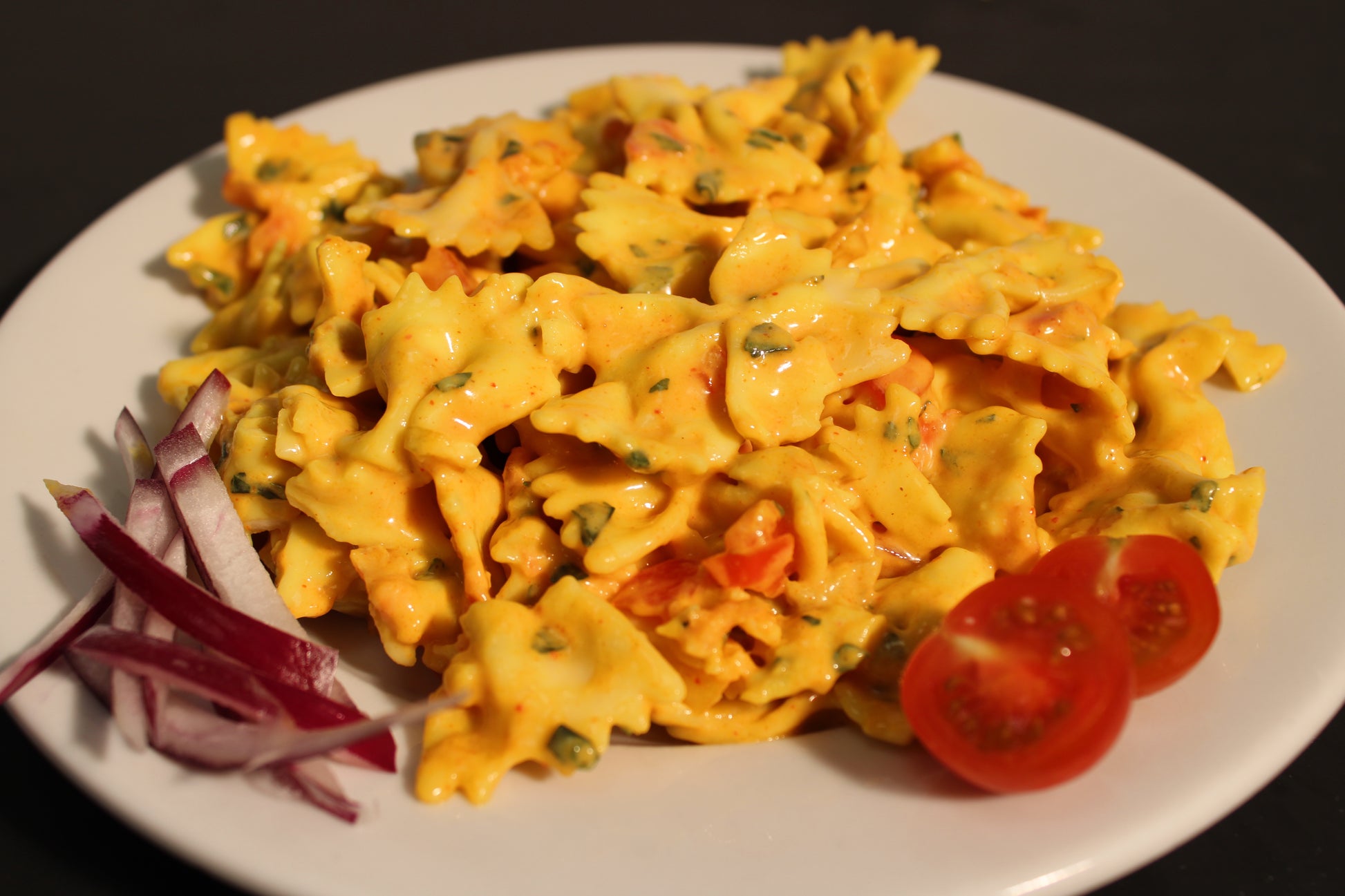 Salade de Farfalles au Poulet Grillé (≈250g) - Charcuterie Père Anselme