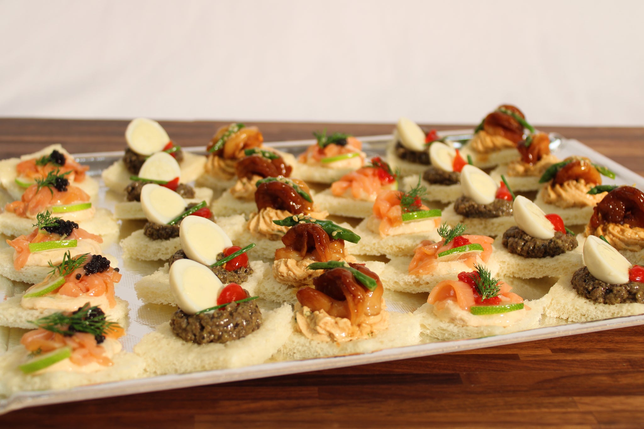 Assortiment de 42 Toasts Frais